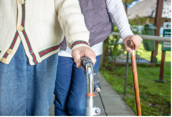Dispositivos de marcha e sua importância na artrose.