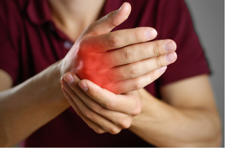 Dores articulares ocorrem com frequência no lúpus eritematoso sistêmico.